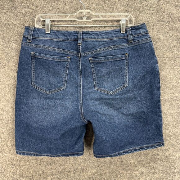 Cato Shorts Women 14 Blue Floral Embroidered Denim Dark Wash Mid Rise Chino - Picture 2 of 8